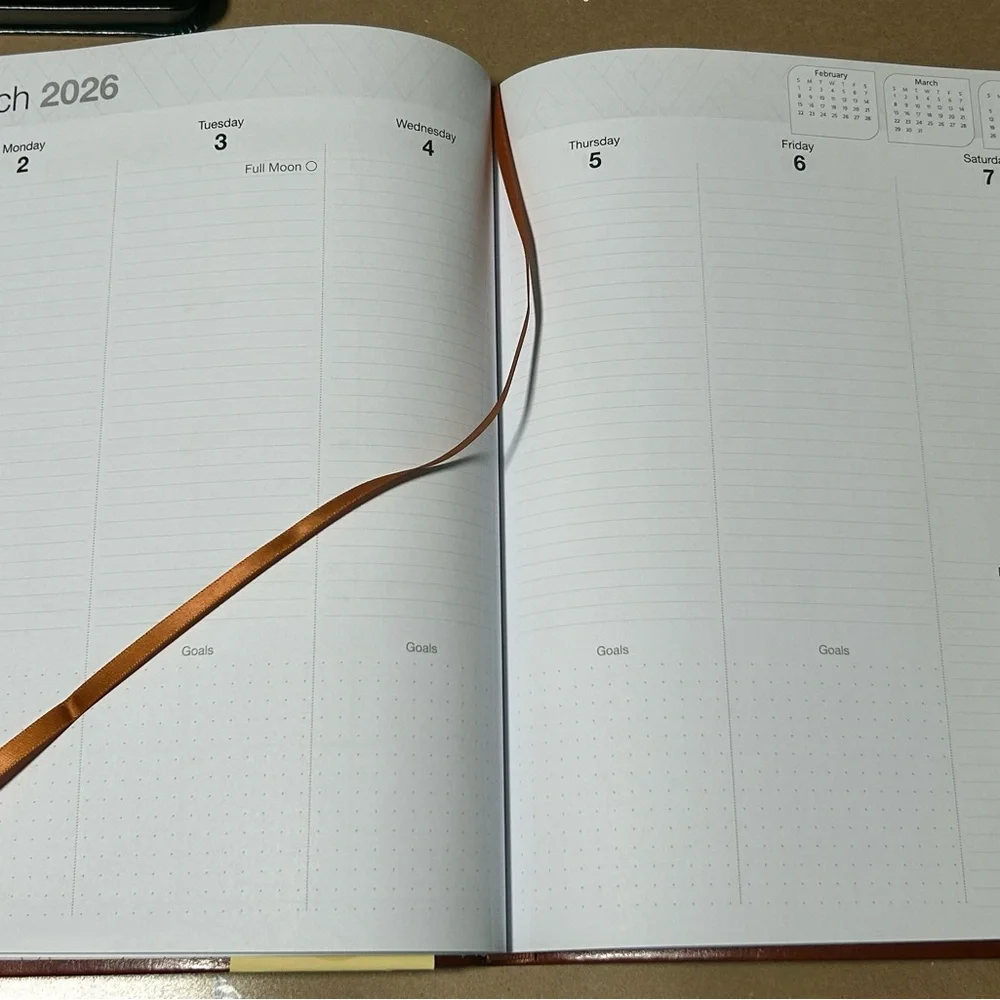 Sorrento Press Brown 2025-2026 Weekly Planner